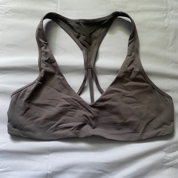 Lululemon Gray V-Neck Racerback Sports Bra Women’s Size 10 - Picture 1 of 6